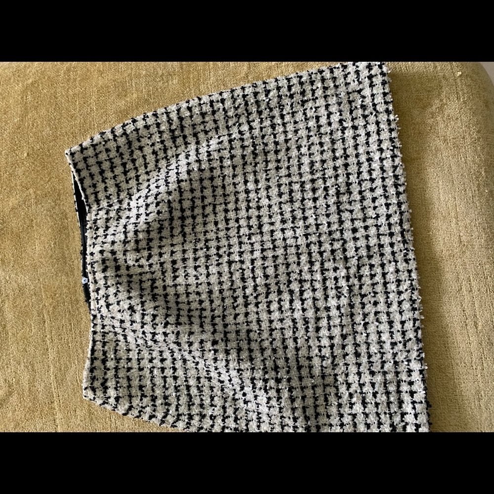 Tweed skirt
